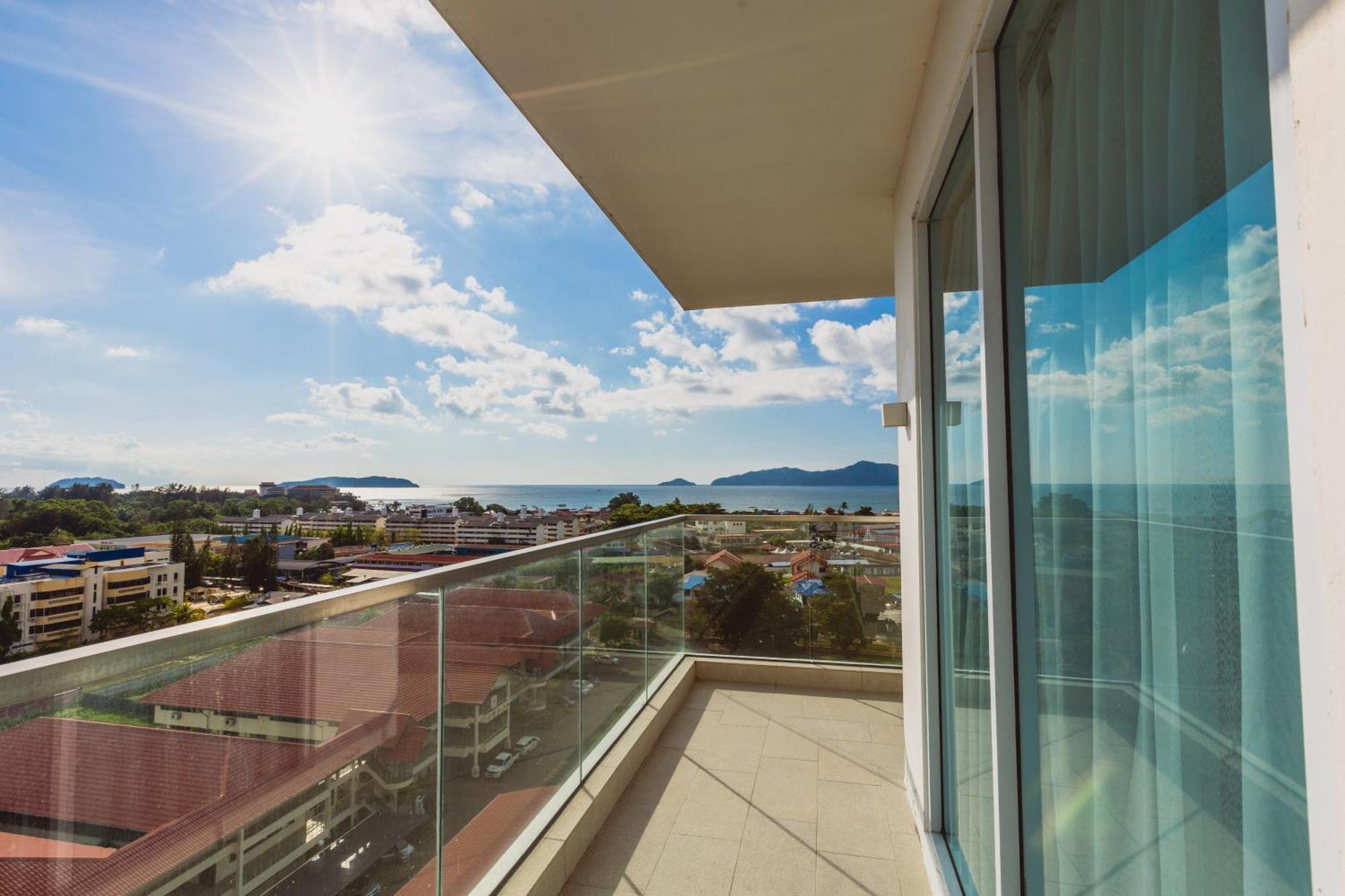 Queensland Suites At Aru Suites, Kota Kinabalu Exteriör bild